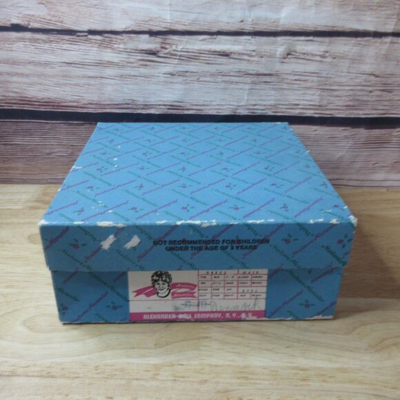 Madame Alexander 8" DENMARK #569 International Doll  1980 - Picture 7 of 7